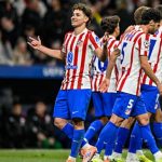 Atletico ghi bàn phút bù giờ, Inter đứt mạch toàn thắng tại Champions League