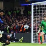 Estevao solo ấn tượng, Chelsea hủy diệt 10 người Barcelona