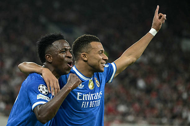 Mbappe lập poker, Real Madrid giành trọn 3 điểm tại Hy Lạp