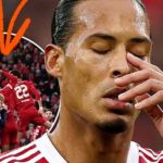 Van Dijk sa sút khó tin: Rooney có lẽ đã đúng