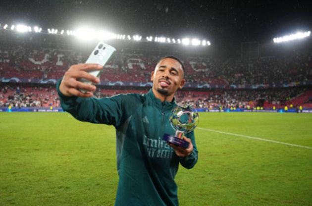 3 dấu ấn của Arsenal sau chiến thắng Sevilla: Điểm đen Odegaard!