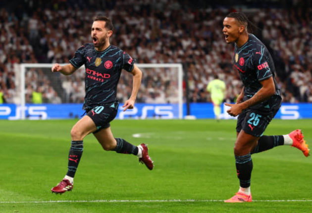 3 siêu phẩm xuất hiện, Real Madrid hòa nghẹt thở với Man City