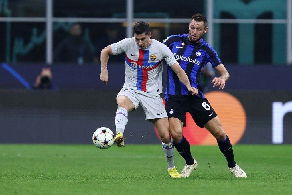 5 lý do Inter có thể nhấn chìm Barca ở Montjuic