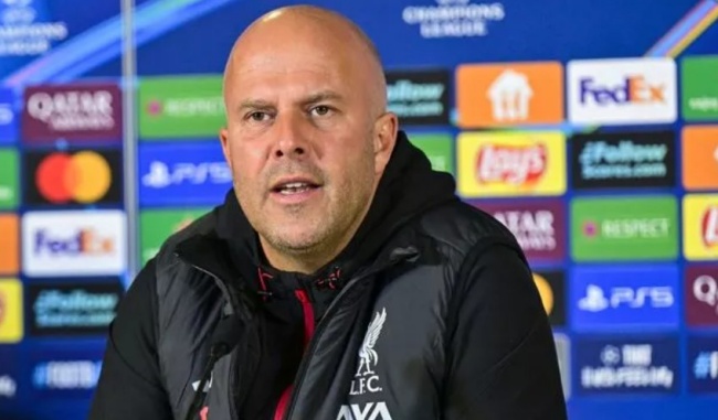 Arne Slot gạch tên Chiesa, đánh giá cao sức mạnh của Galatasaray