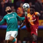 Arne Slot giải thích việc cất Salah trên ghế dự bị