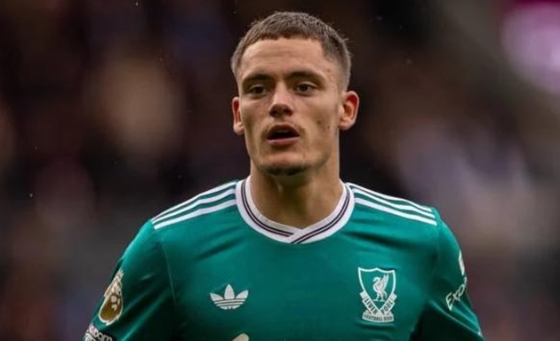 Arne Slot lên tiếng về khởi đầu thất vọng của Wirtz tại Liverpool
