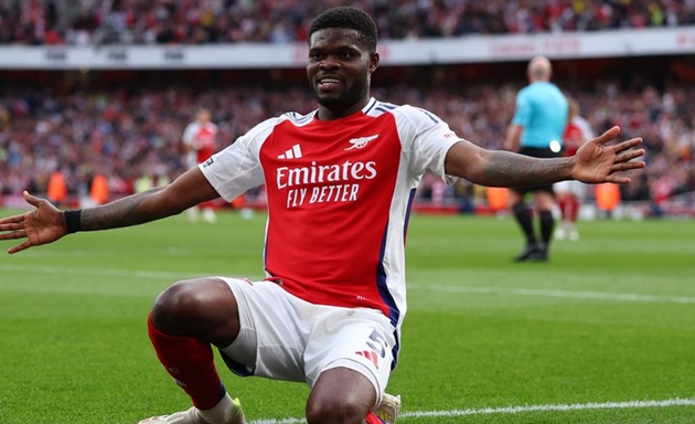 Arsenal được “cởi trói” đội hình trước đại chiến với Real Madrid