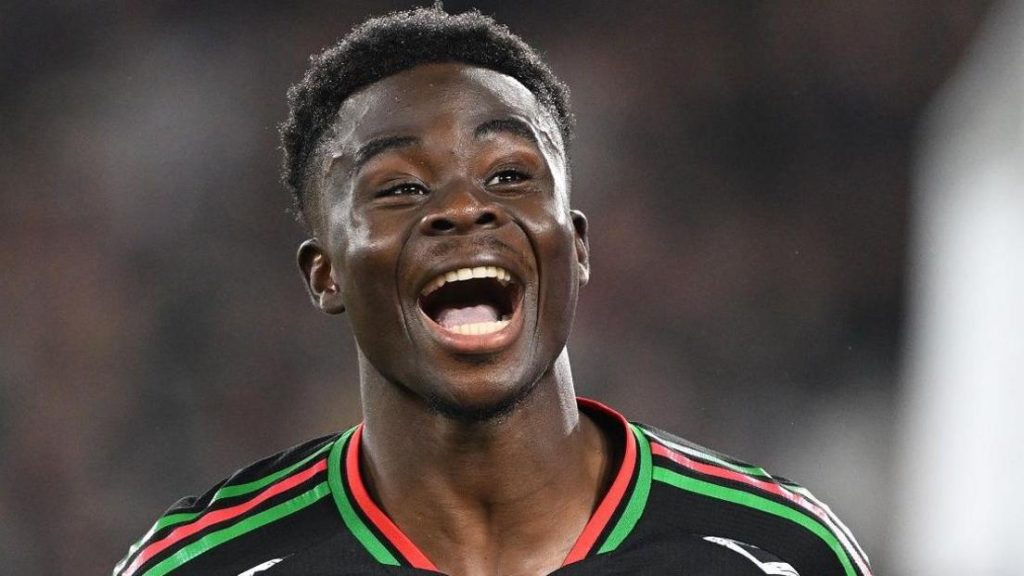 Arsenal “hủy diệt” PSV, Saka lập tức tung động thái