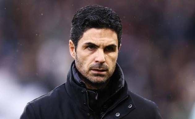 Arsenal sẽ phải dè chừng “kẻ thách thức” đến từ nước Pháp