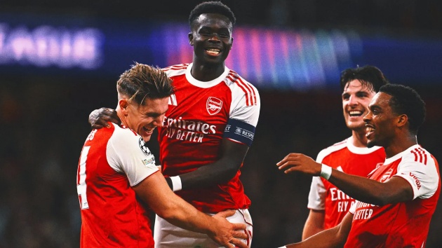 Arsenal và 14 phút làm rung chuyển châu Âu