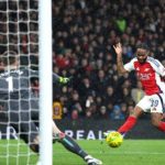 Arteta nên tin Sterling: Lối thoát cho cơn khát bàn thắng