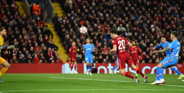 “Bạn không thể để Alexander-Arnold có những khoảng trống đó”