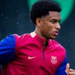 Barca sứt mẻ lực lượng: Hansi Flick báo tin xấu