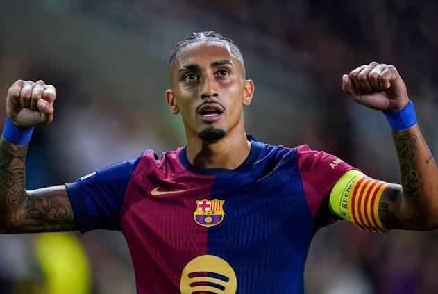 Barcelona 5-0 Young Boys: Không thể ngăn cản; Kỷ lục gia