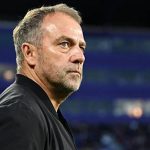 Barcelona chờ những con tính của Hansi Flick