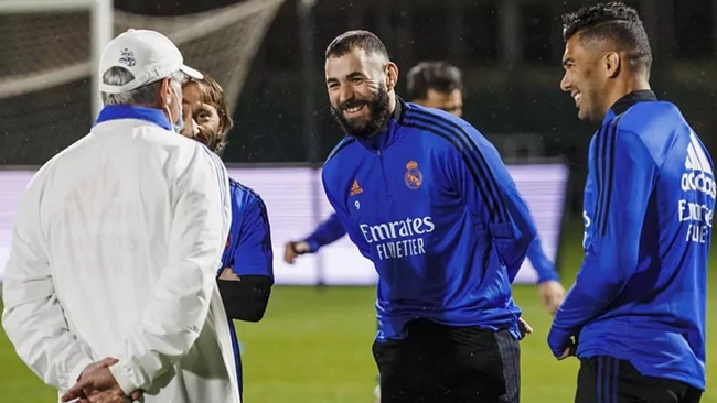 Benzema bỏ ngỏ khả năng ra sân trước PSG