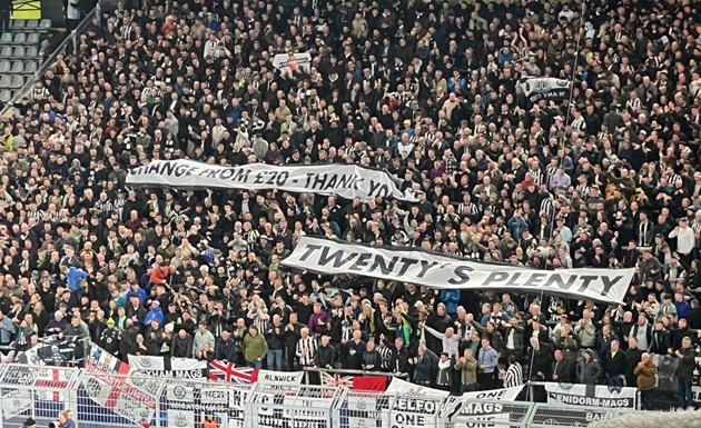 Các câu lạc bộ Đức được khen ngợi vì giá vé rẻ