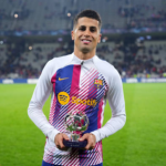 Cancelo báo tin vui cho Barcelona