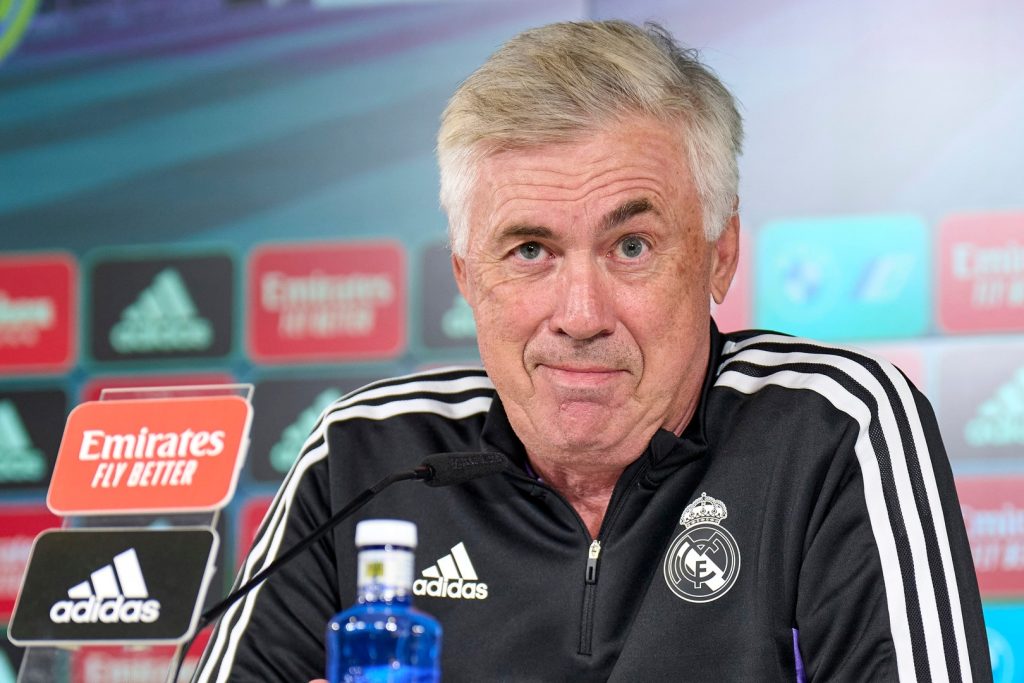 Carlo Ancelotti phá kỷ lục khủng của Sir Alex