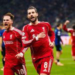 Carragher bình luận về quả phạt đền giúp Liverpool thắng Inter Milan 1-0