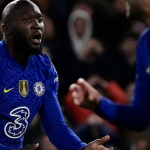 Carragher không hài lòng với sao Chelsea