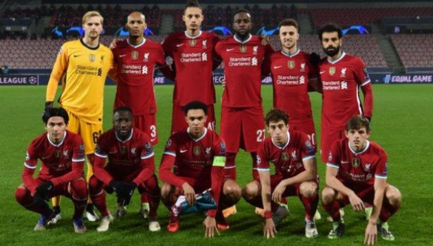 Cậu bé nhặt bóng trận Liverpool 4-0 Barcelona ghi tên vào lịch sử CLB