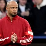 CĐV Bayern chê bai đẳng cấp của Kompany, nhắc đến Pep