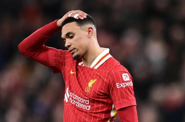 CĐV: “Trận đấu cuối cùng của cậu ấy ở Liverpool”