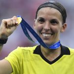 CHÍNH THỨC: Champions League có quyết định lịch sử ở vị trí trọng tài