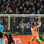 Chuyện gì đang xảy ra với hàng thủ của Barcelona?