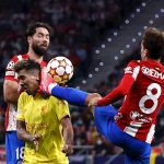 Con trai nhận thẻ đỏ, cha Griezmann bức xúc với Ibrahimovic