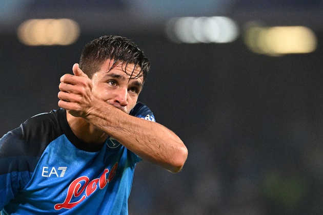 Con trai Simeone hóa “món hời” Champions League