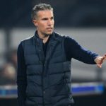 Cú sốc ập đến Van Persie trước trận gặp Inter