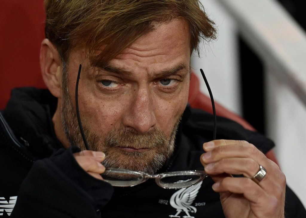 Đá ở Olimpico, từ tốn thôi Liverpool