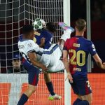 Dani Olmo bực tức khi bị thay ra trong trận gặp Inter Milan