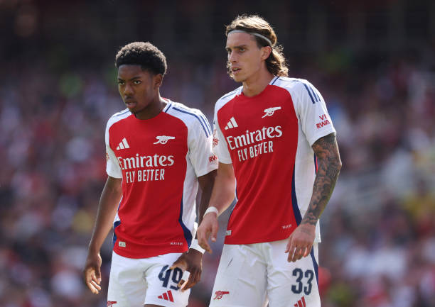 Đối đầu Atletico và canh bạc phòng ngự táo bạo của Mikel Arteta