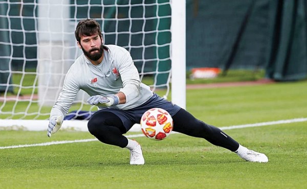 Đội hình Liverpool đấu Ajax: Tam tấu S.N.D lĩnh xướng hàng công?