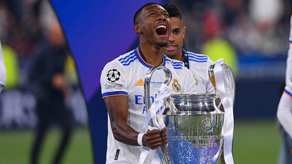 Đội hình tiêu biểu 2021/22: AC Milan góp 2 đại diện