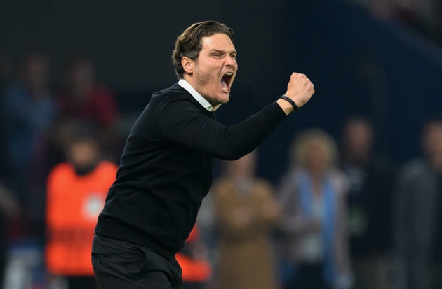 Edin Terzic tiết lộ động lực giúp Dortmund tạo kỳ tích