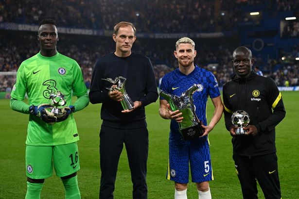 Edouard Mendy tiết lộ màn quay xe thú vị của Kante