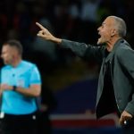 Enrique khen ngợi các cầu thủ sau chiến thắng trước Barcelona