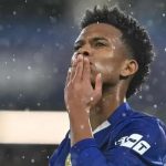 Estevao hạnh phúc sau bàn thắng lịch sử cùng Chelsea