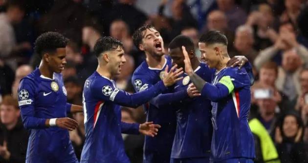Estevao tỏa sáng rực rỡ trong đêm mưa London: Khi tài năng tuổi 18 dẫn lối cho Chelsea