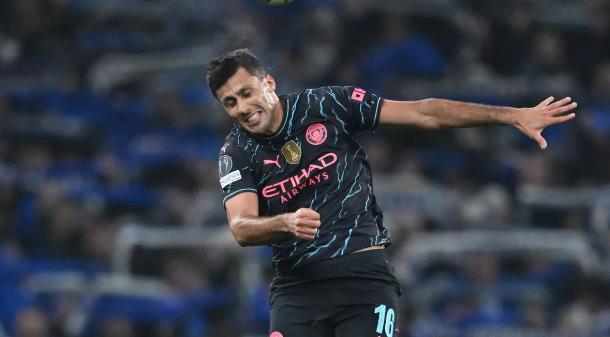 Ferdinand chỉ ra cầu thủ còn hay hơn cả De Bruyne của Man City