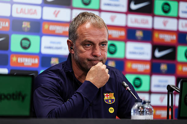 Flick: Barca và PSG không cùng đẳng cấp