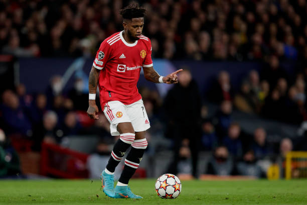 Fred không còn vui tính, “hóa thân” Ronaldinho phô diễn kỹ năng siêu hạng