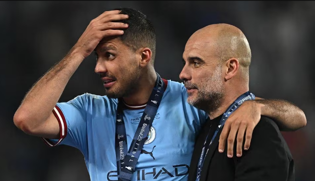 Giành cú ăn 3, Pep gửi thông điệp đến Sir Alex