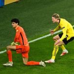 Haaland ăn mừng “gợi đòn”, khiến sao Sevilla tức điên