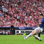 Hai mặt sáng tối của Arsenal sau trận ra quân Champions League