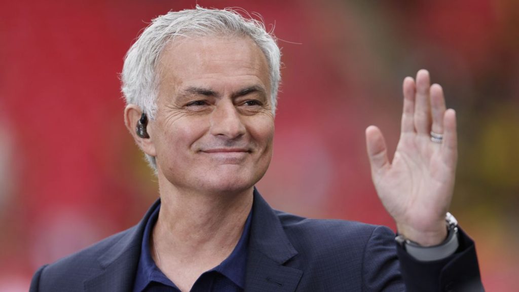 Hành động đẳng cấp của Jose Mourinho ở chung kết Champions League